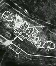 Районы пусковых площадок на полигоне Капустин Яр и один из аэродромов, сфотографированные английскими разведчиками во время этого полёта - 3