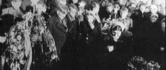 Похороны пятерых членов группы Игоря Дятлова, найденных первыми, проходили в Свердловске - 1
