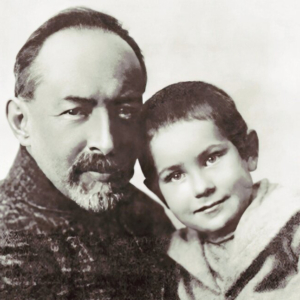 Дмитрий Ульянов в Горках в 1920-ые